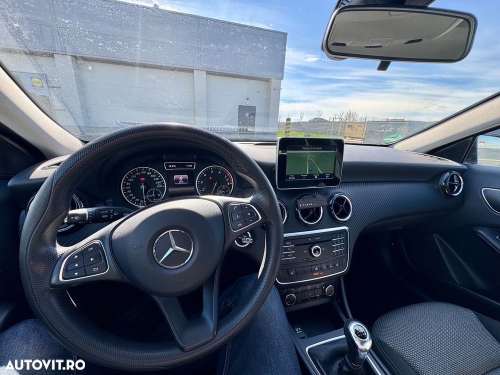 Mercedes-Benz GLA 200 - 19