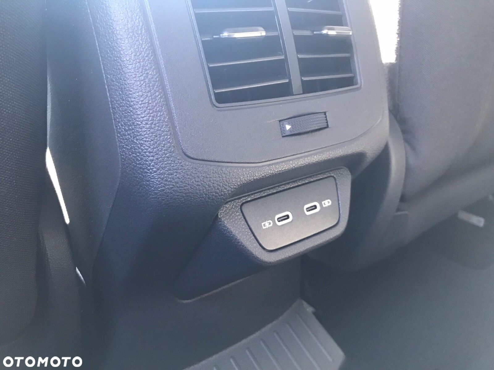 Volkswagen T-Roc 1.5 TSI Life Plus - 15