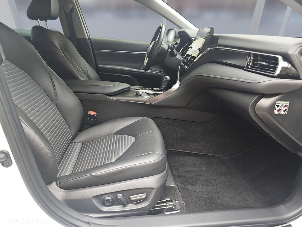 Toyota Camry 2.5 Hybrid Prestige CVT - 11