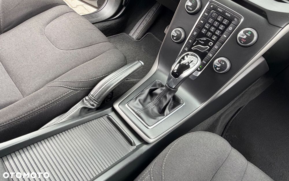 Volvo V40 D2 Geartronic Kinetic - 38