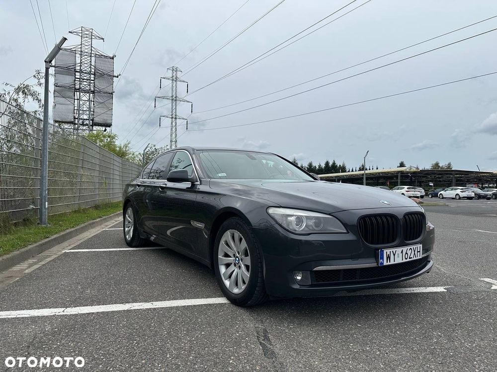 BMW Seria 7 740d xDrive - 25
