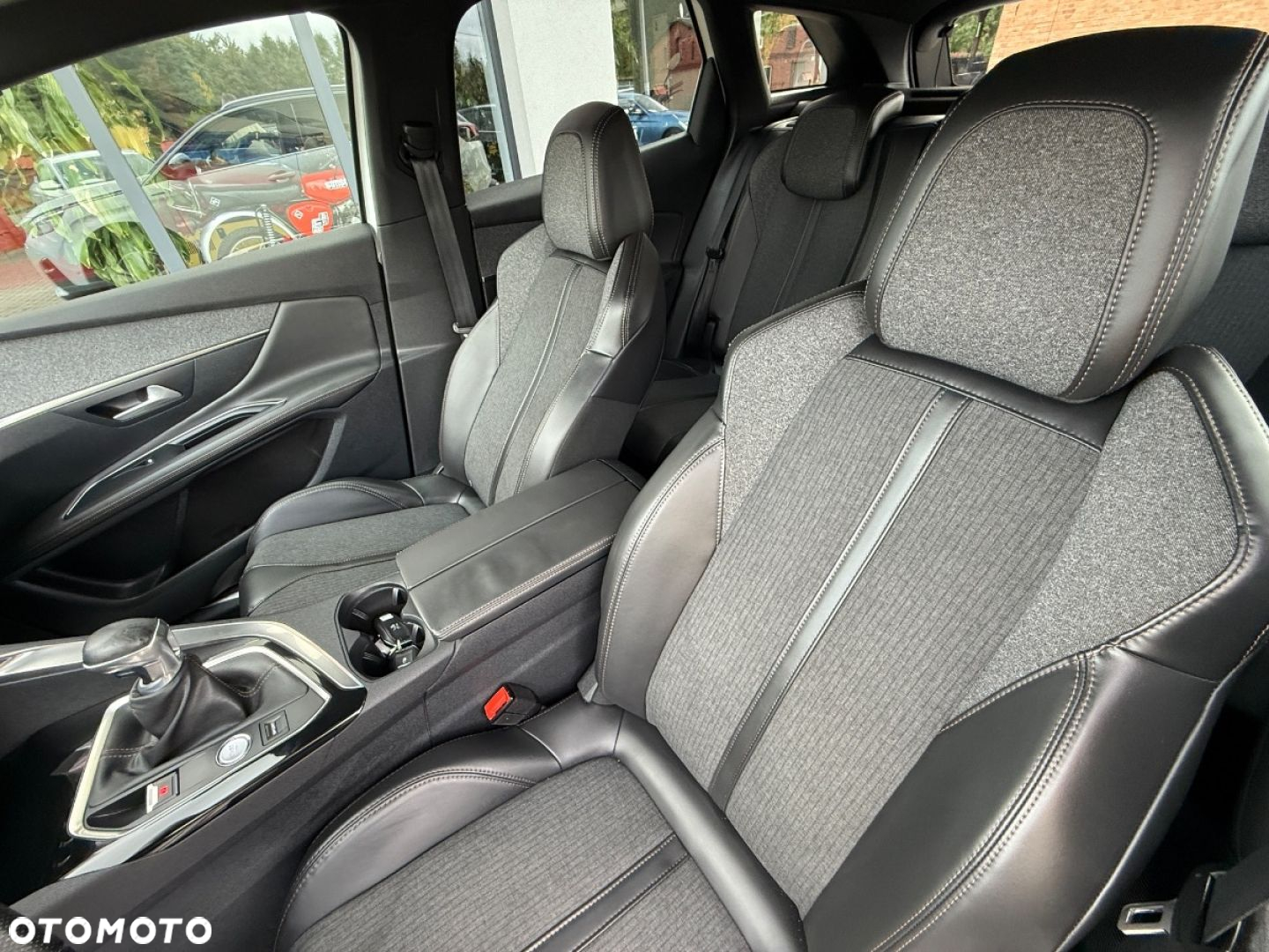 Peugeot 3008 - 18