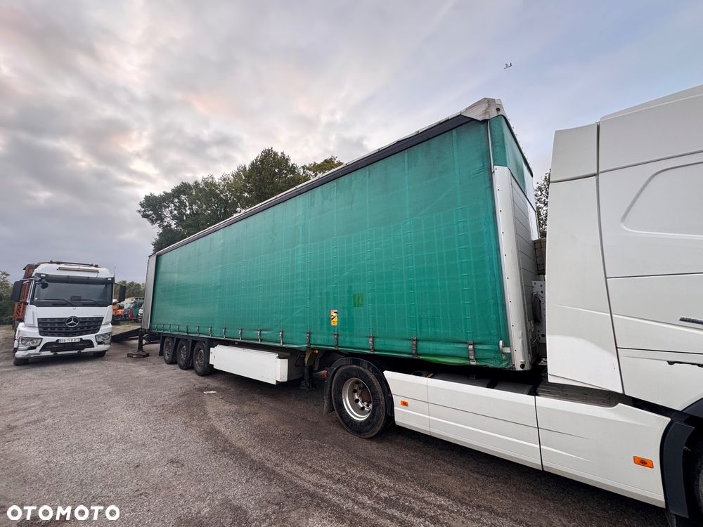 Schmitz Cargobull Firanka 2x os podnoszona / kosz na palety - 3