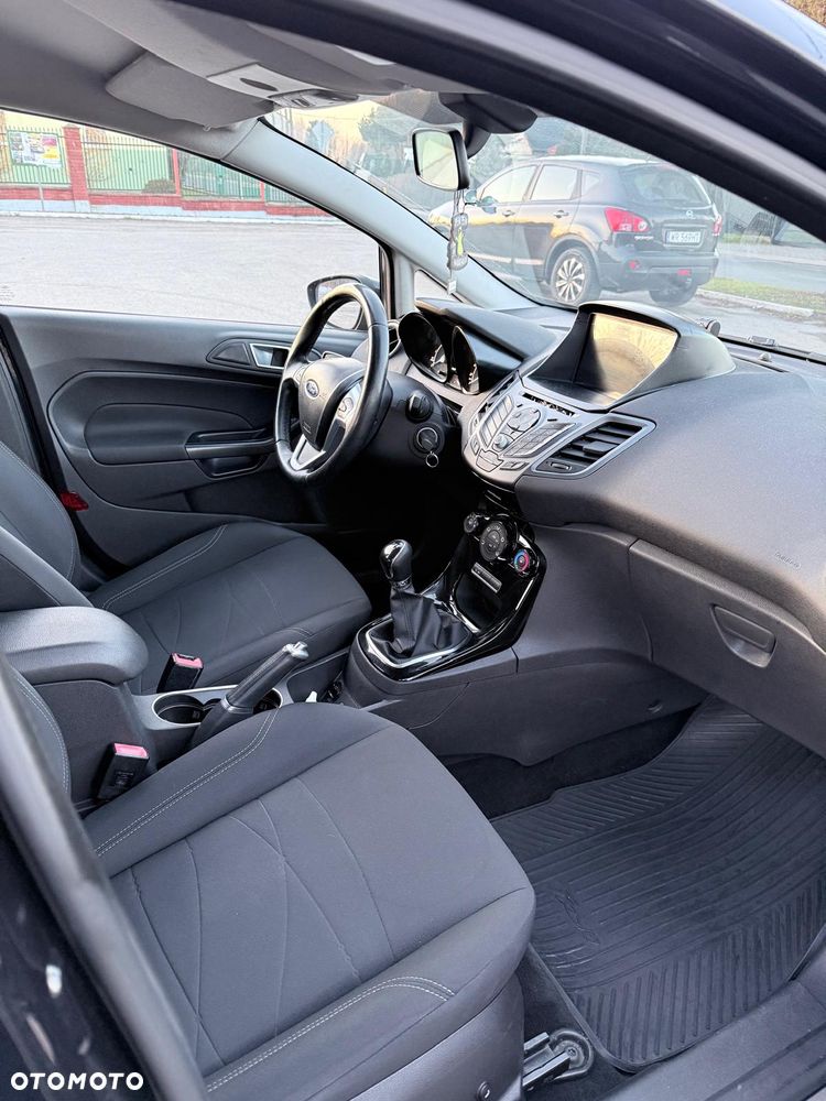 Ford Fiesta - 9