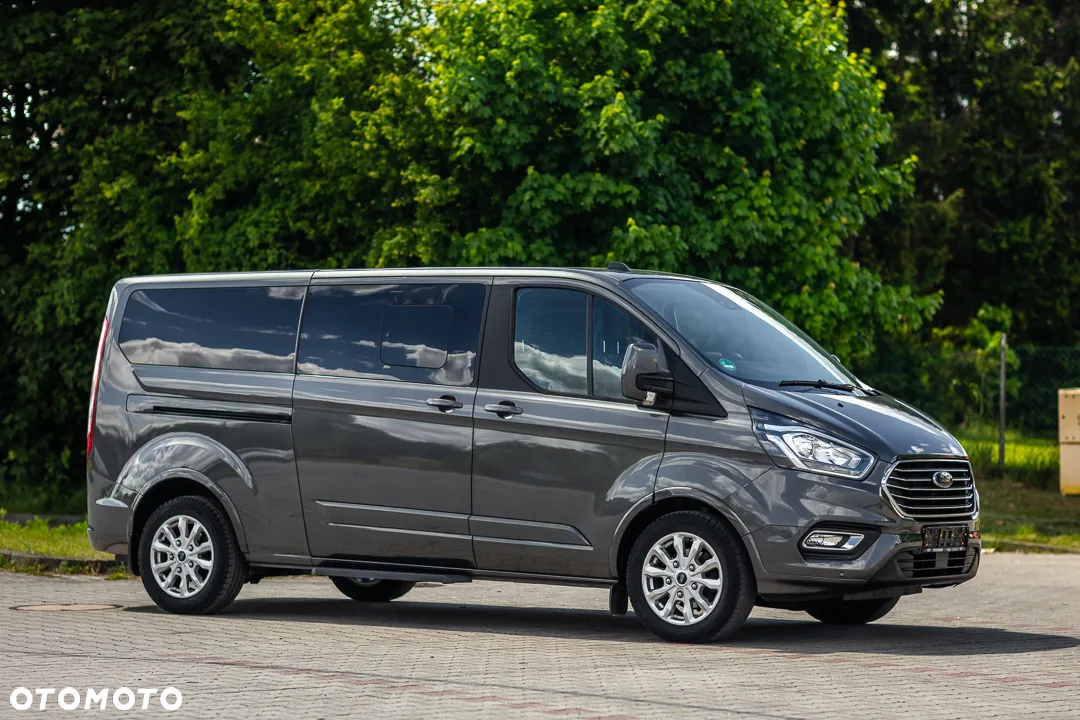 Ford Tourneo Custom 320 L2H1 VA Autm Titanium - 9
