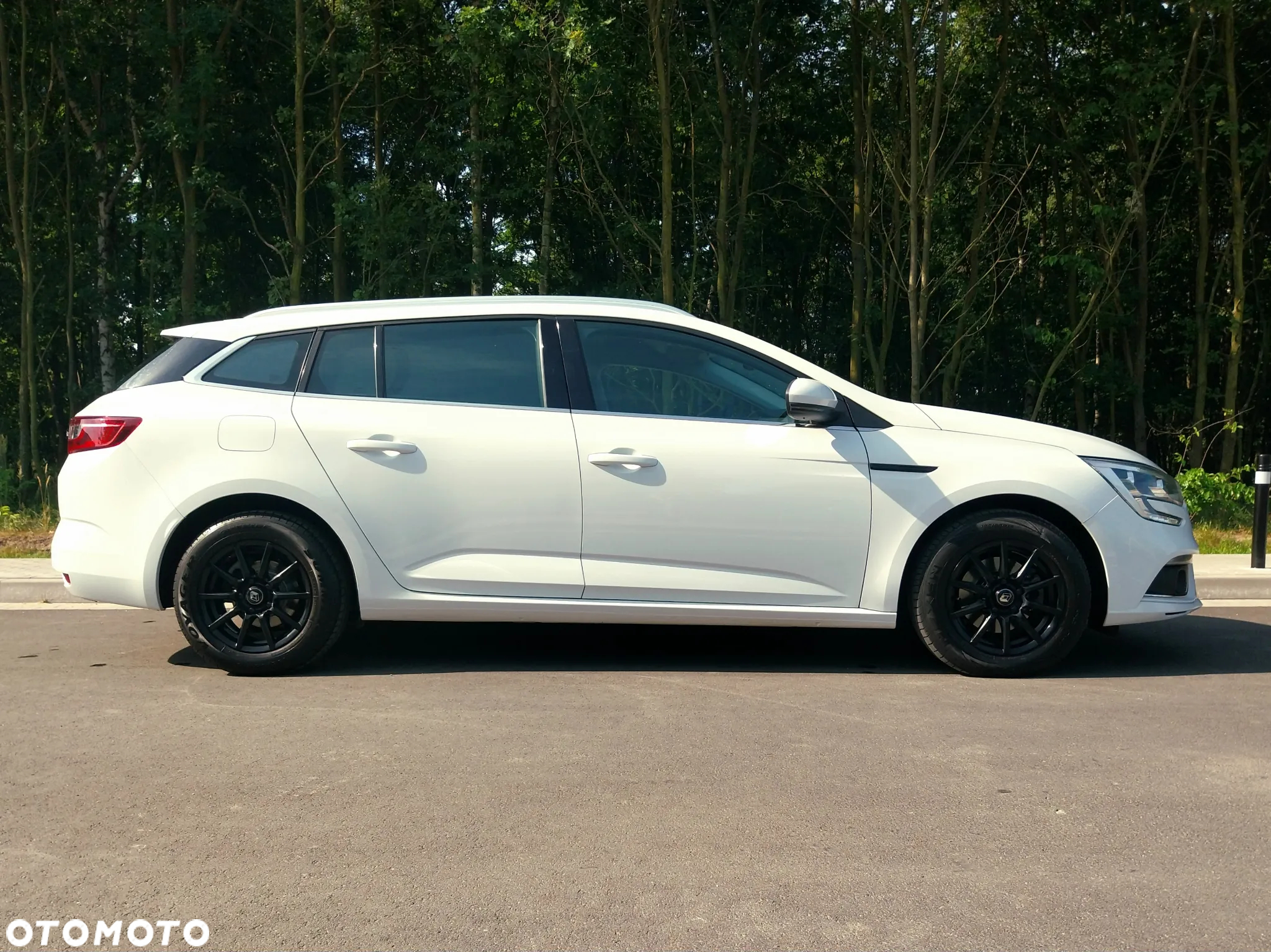 Renault Megane 1.5 Blue dCi Business - 7