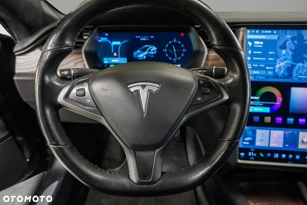 Tesla Model S - 16