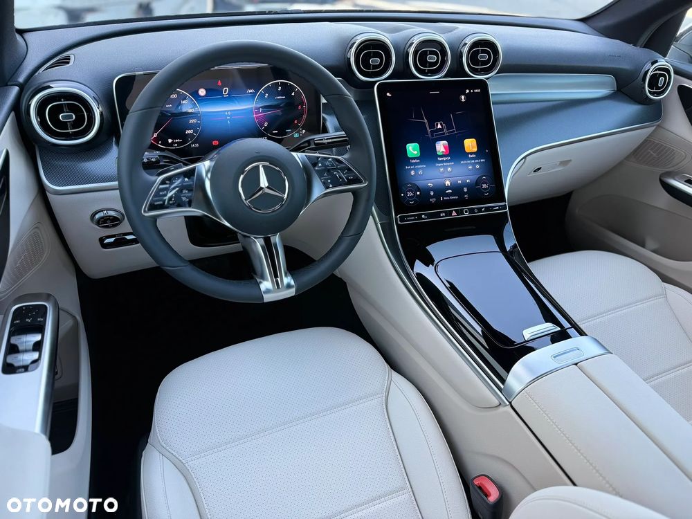 Mercedes-Benz GLC - 13
