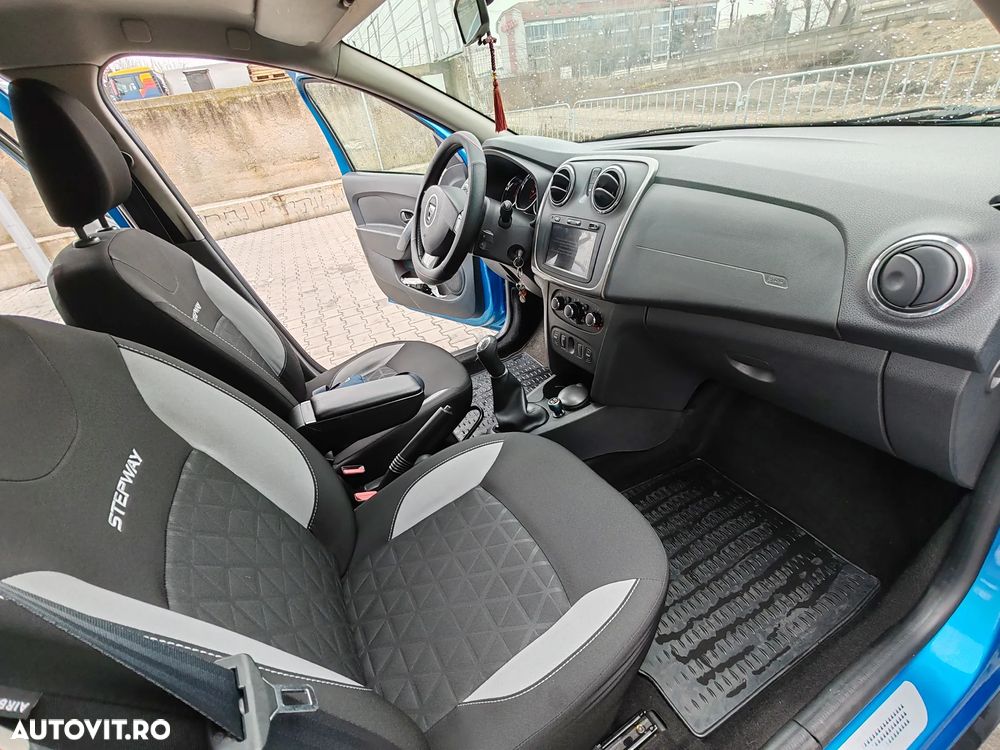 Dacia Sandero Stepway - 12