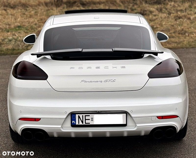 Porsche Panamera GTS PDK - 6
