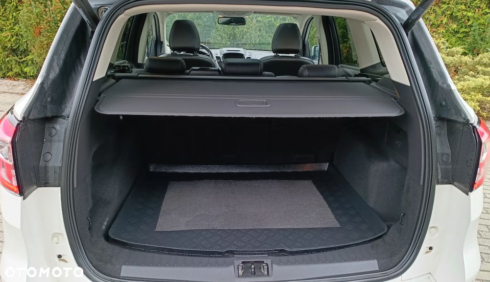 Ford Kuga - 33