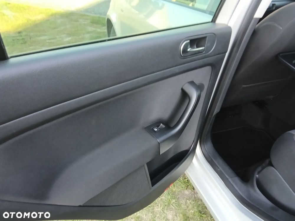 Volkswagen Golf Plus - 20