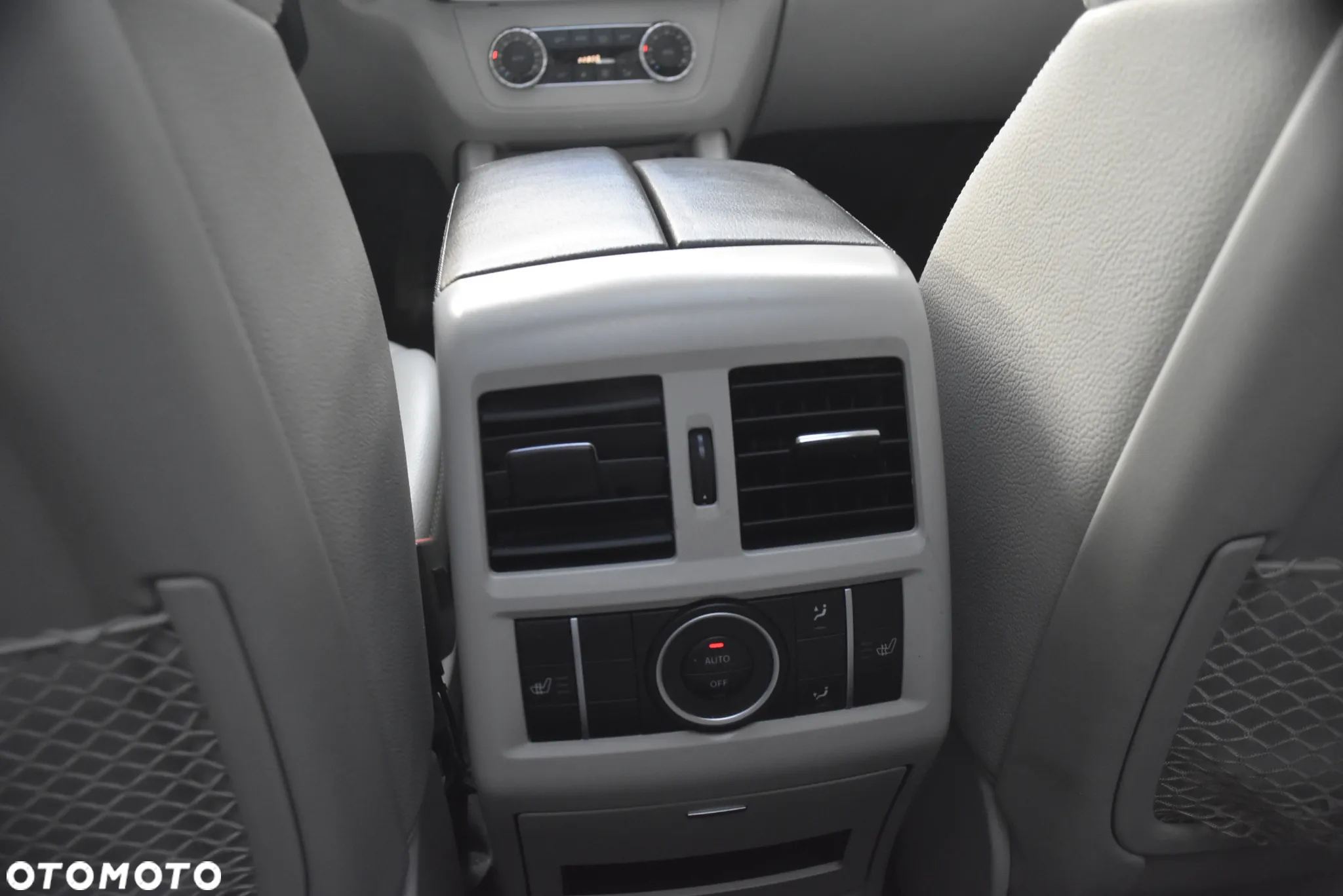 Mercedes-Benz ML 350 BlueTEC 4MATIC 7G-TRONIC Edition 1 - 22