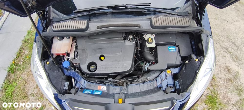 Ford Grand C-MAX - 36