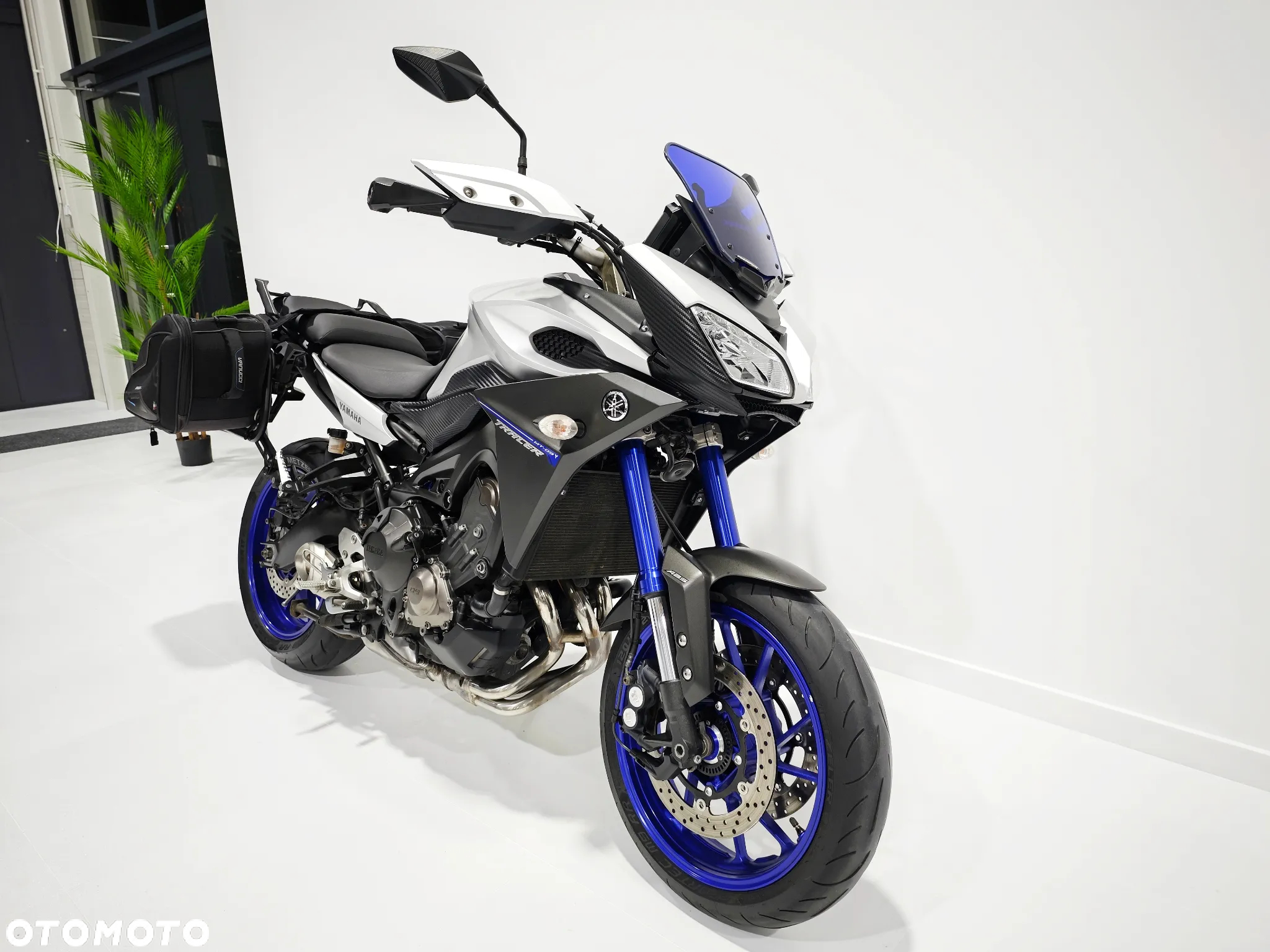 Yamaha MT - 7