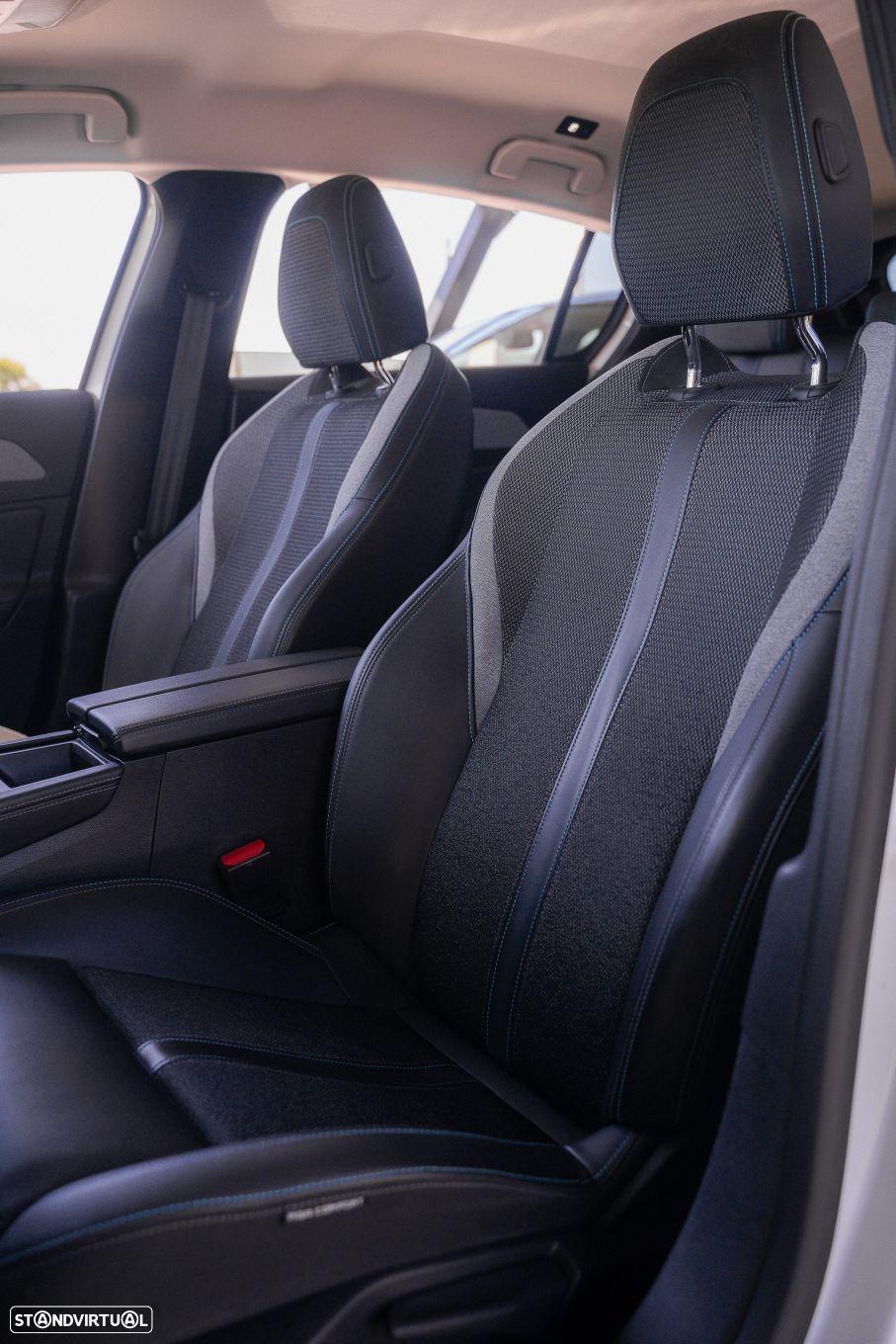 Peugeot 308 1.5 BlueHDi Allure EAT8 - 5