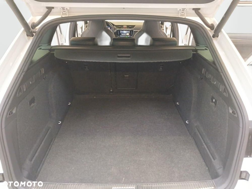 Skoda Superb 2.0 TDI SCR 4x4 Sportline DSG - 34