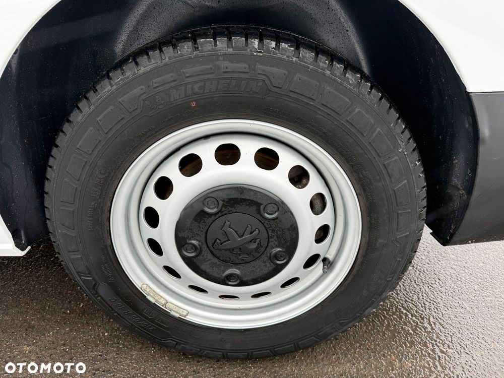 Peugeot Expert Kombi Standard 2,8t - 7