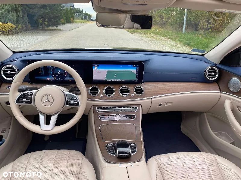 Mercedes-Benz Klasa E 300 d 9G-TRONIC - 8