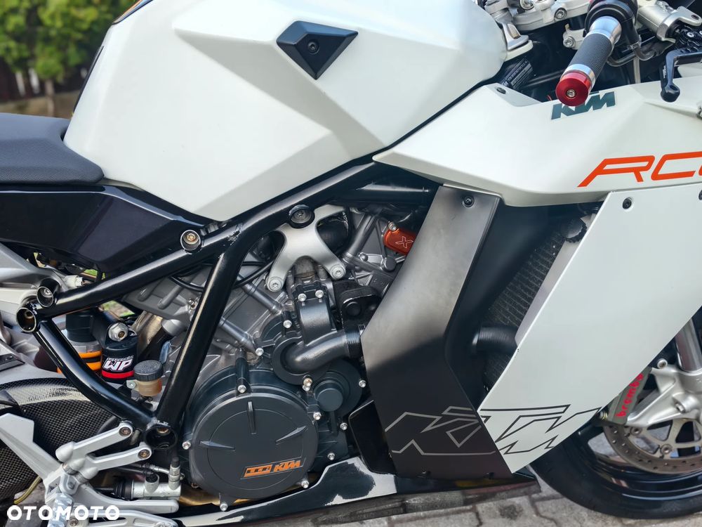KTM RC 8 - 12