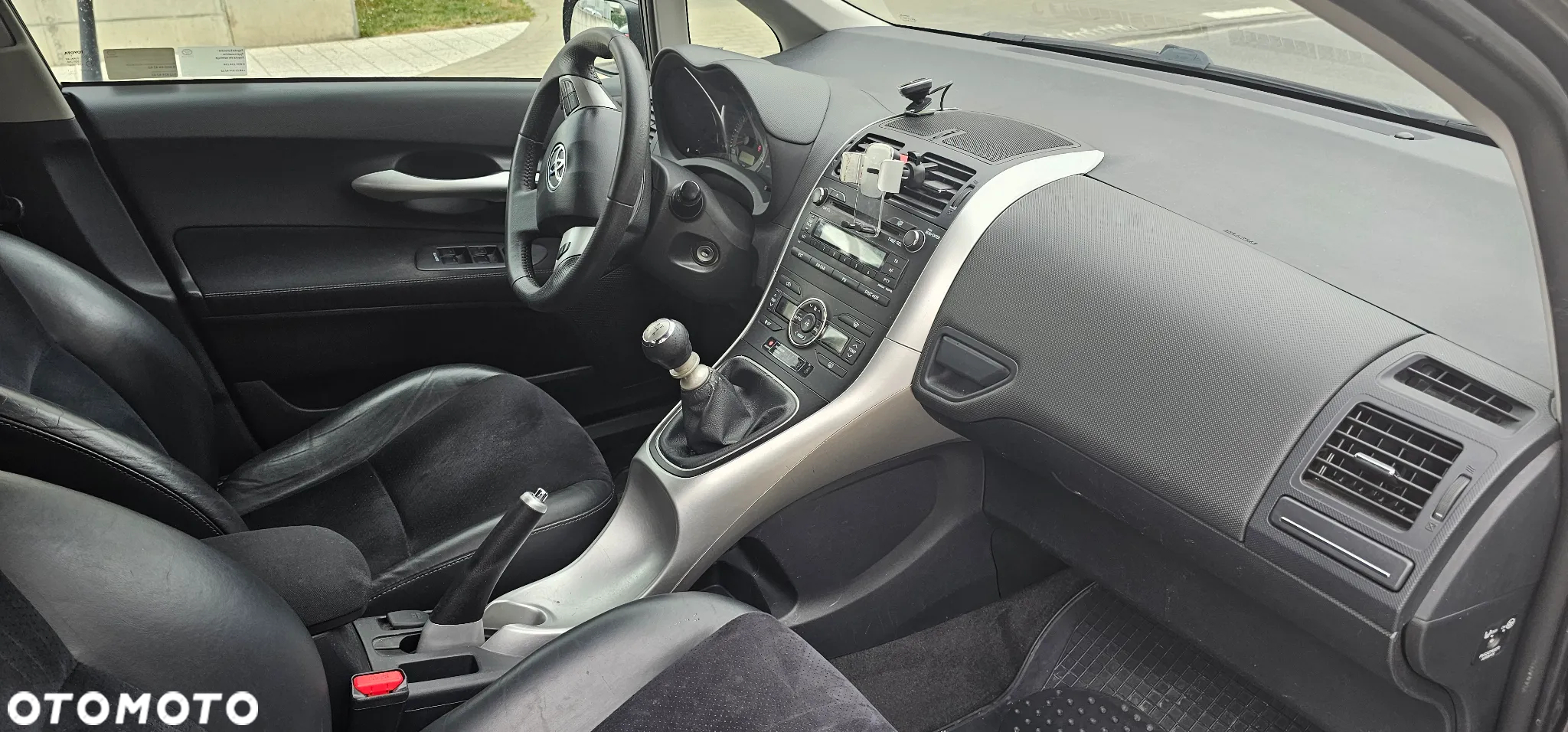 Toyota Auris 1.6 Sol - 5