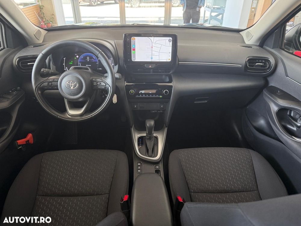 Toyota Yaris - 11