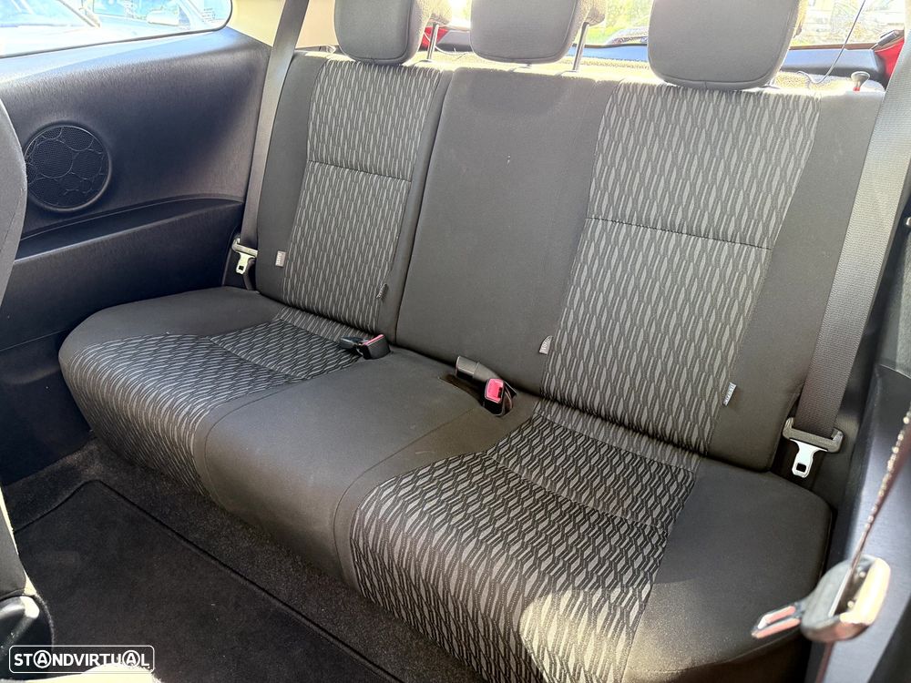 Toyota Yaris 1.0 VVT-i High Pack+NAVI - 9