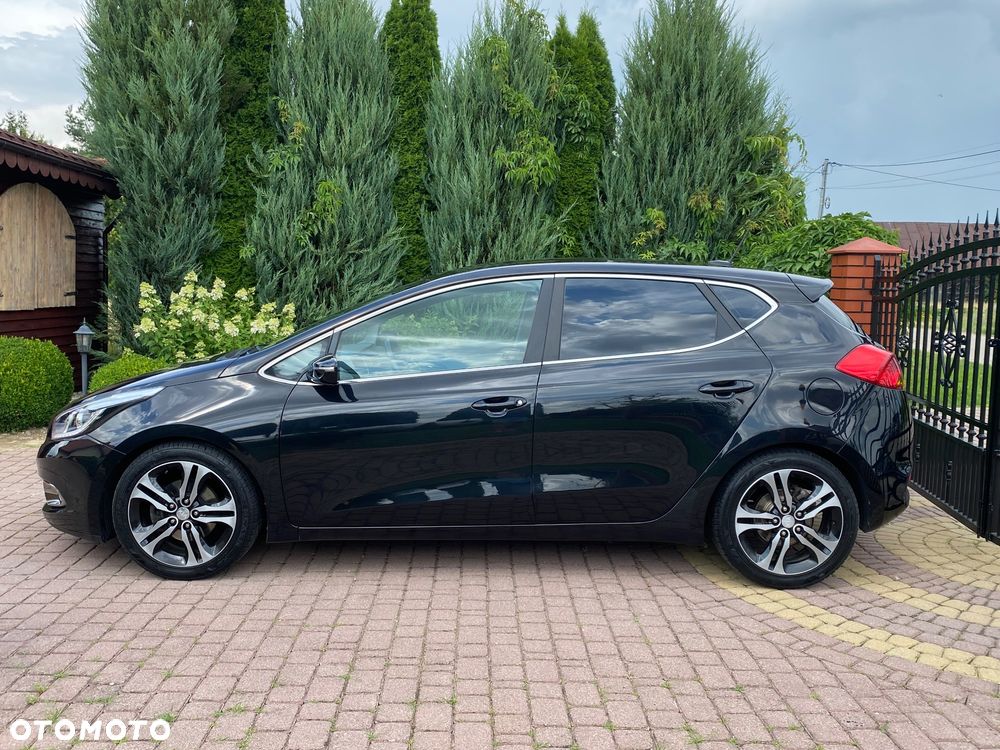 Kia Ceed - 8