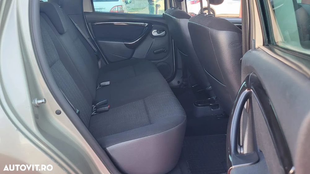 Dacia Duster 1.6 4x4 Ambiance - 31