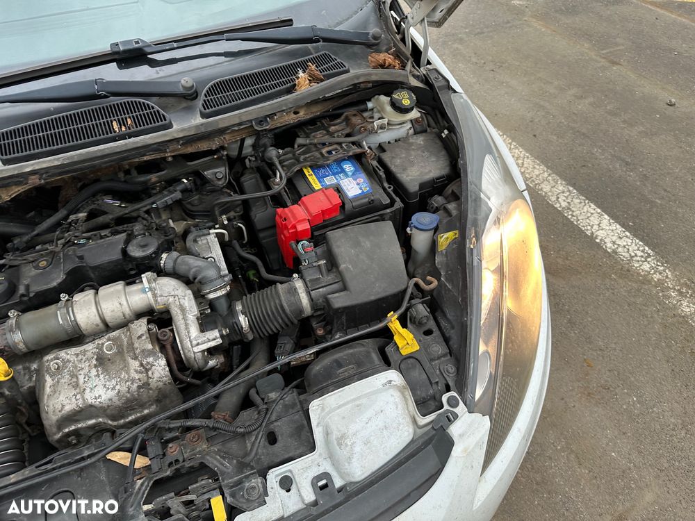 Ford Fiesta - 9