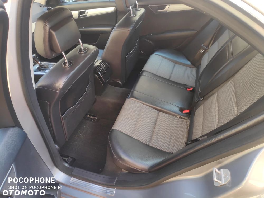 Mercedes-Benz Klasa C 200 T CDI 7G-TRONIC Edition - 13