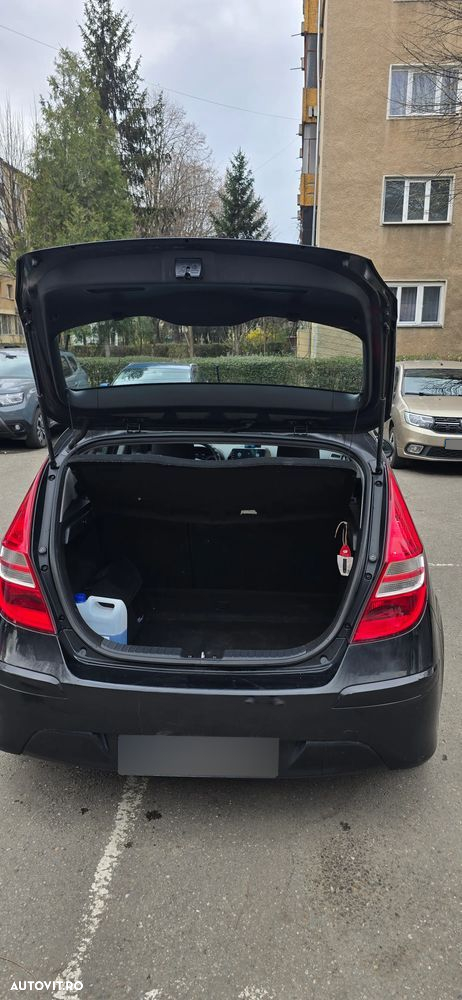 Hyundai i30 1.6 CRDI blue Classic - 5