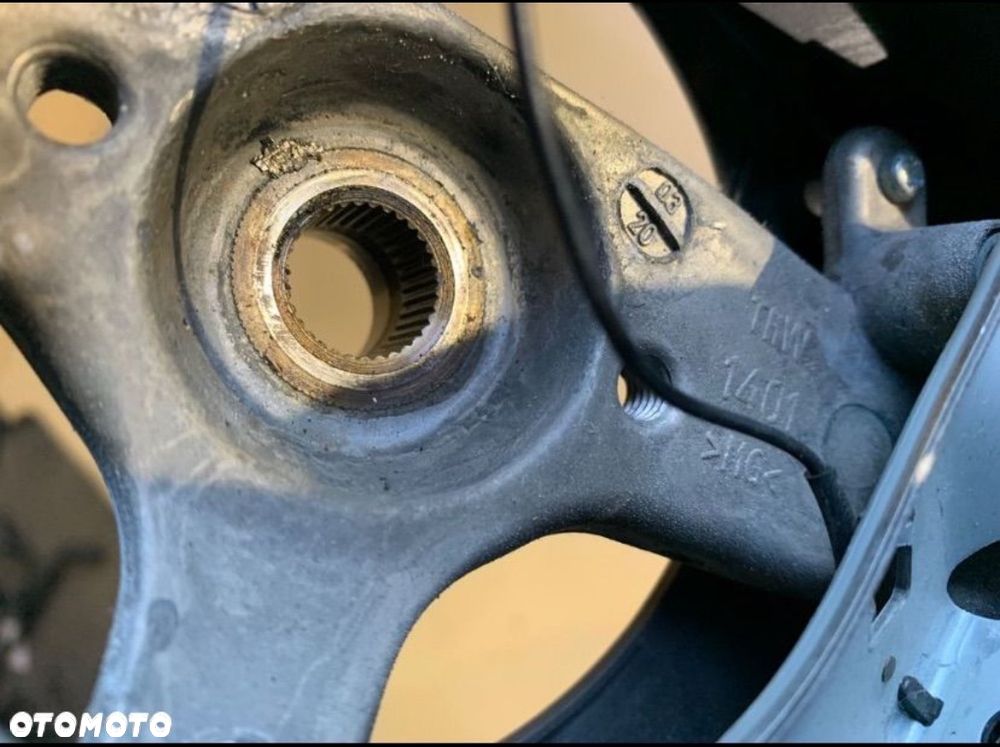 Kierownica Toyota Corolla e12 - 4