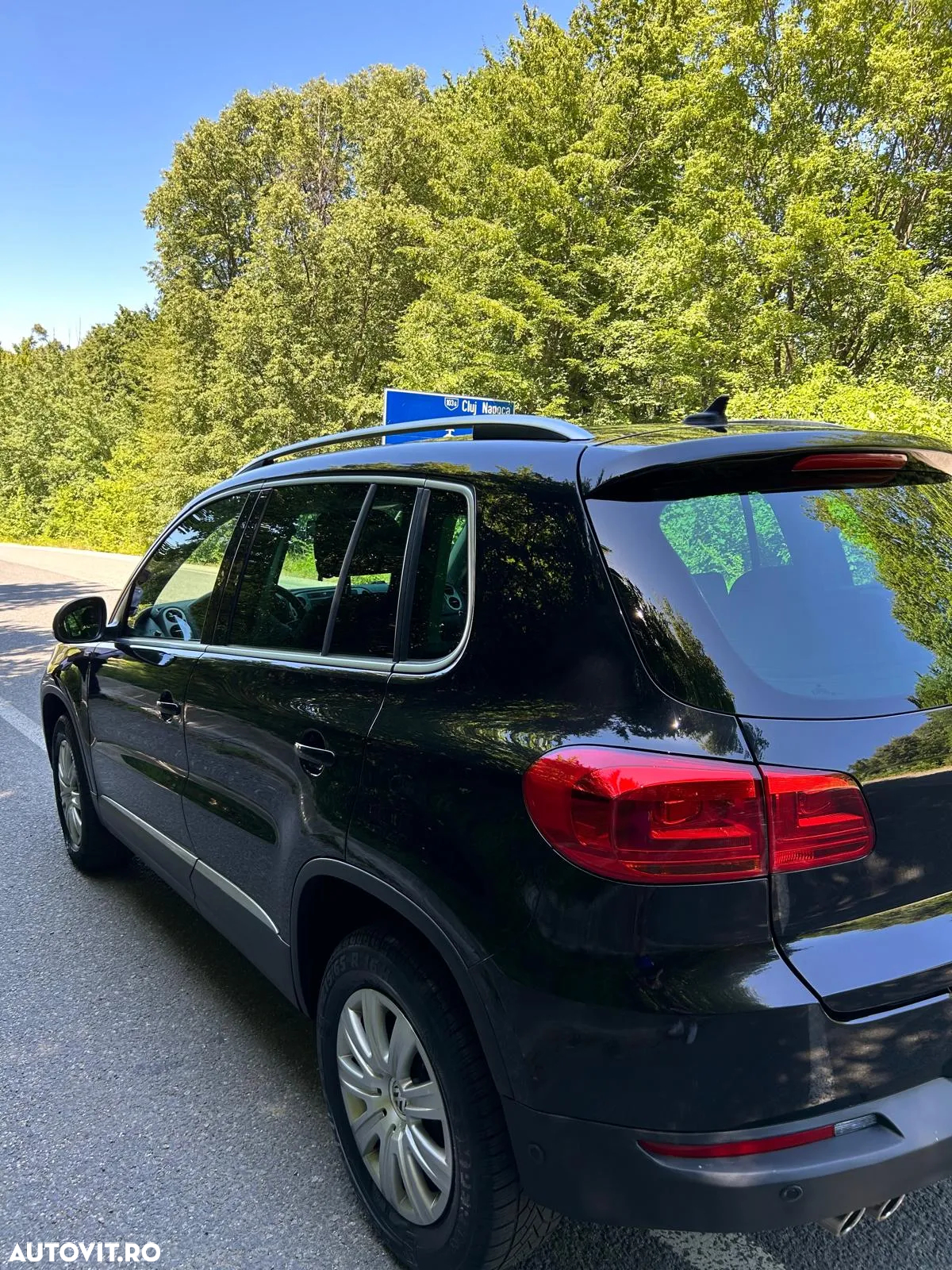 Volkswagen Tiguan - 3