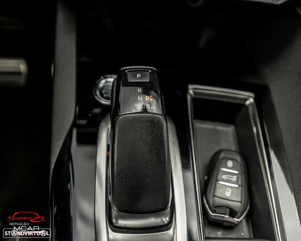 Peugeot 3008 1.6 Hybrid GT Line e-EAT8 - 16