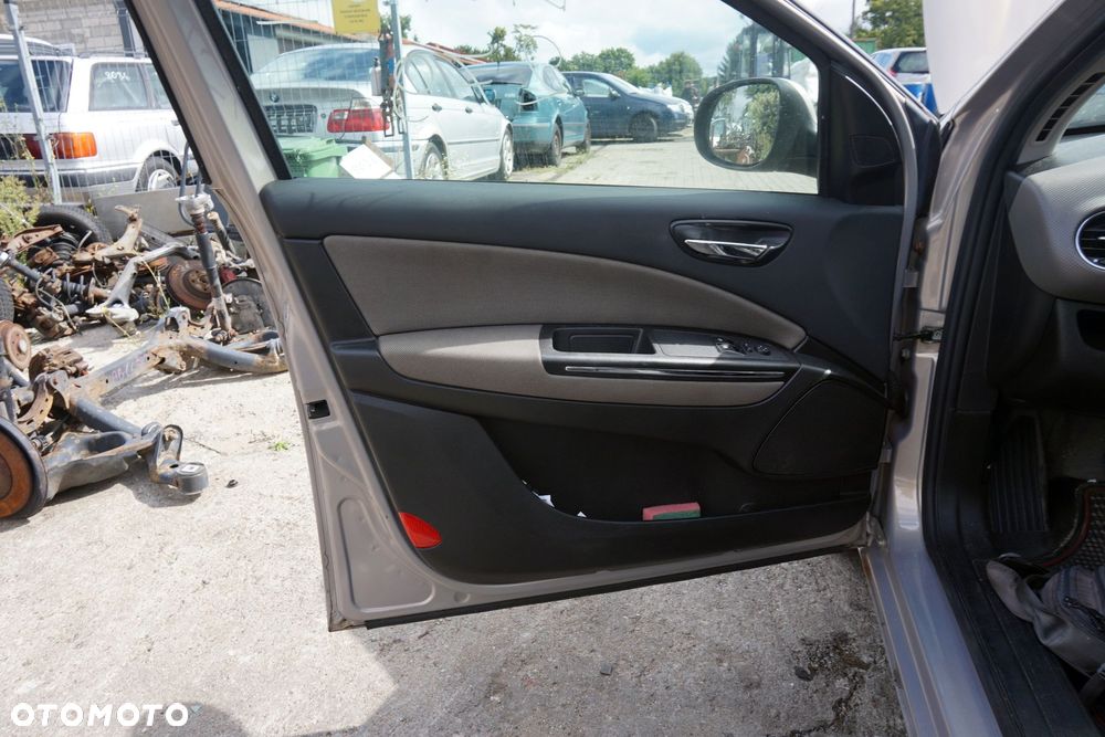 DRZWI PRZEDNIE LEWE BRAVO II 5D HB 279  BEŻOWY FIAT 2007-2014 - 9