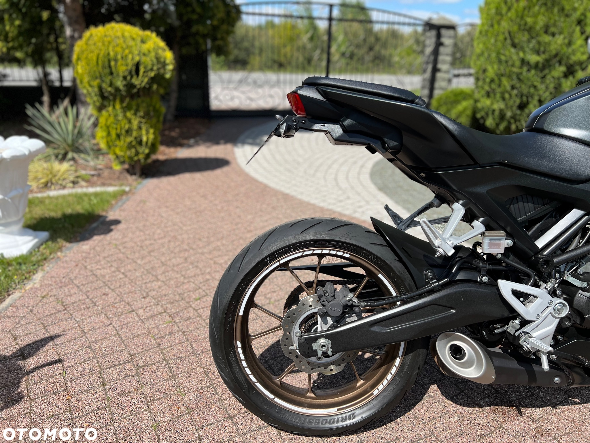 Honda CB - 9