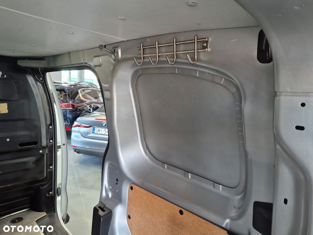 Toyota ProAce 1.6 / L1H1 / AUTOMAT / BEZWYPADKOWY / SERWISOWANY / KSIĄŻKA SERWISOWA / STAN IDEALNY / KRÓTKI / ALUFELGI - 24