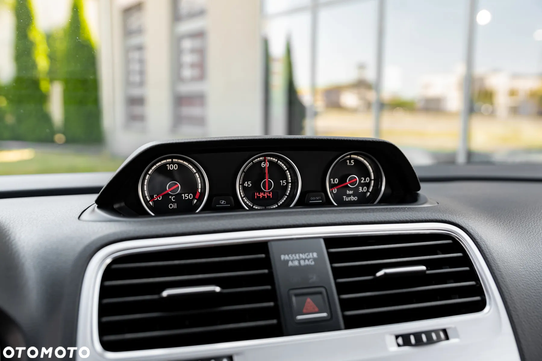 Volkswagen Scirocco 2.0 TSI (BlueMotion Technology) - 28