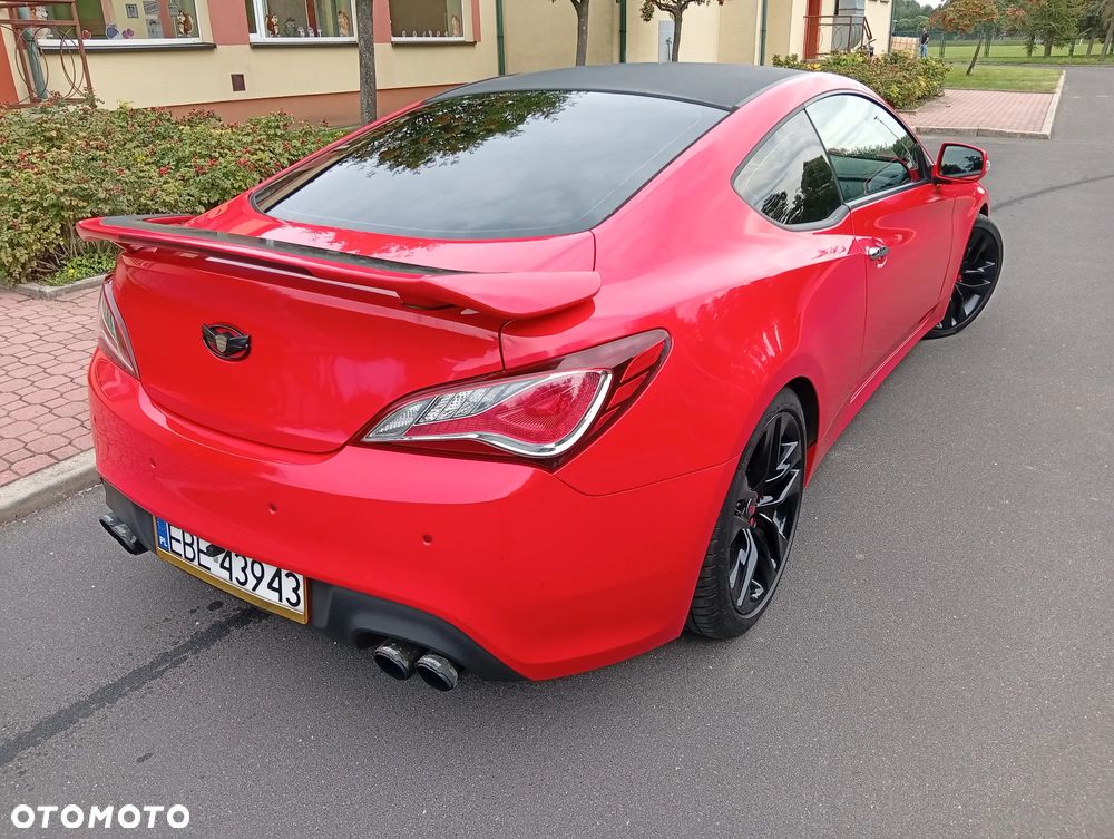 Hyundai Genesis Coupe 2.0 T - 3