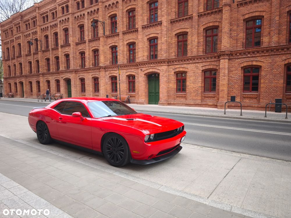 Dodge Challenger - 5