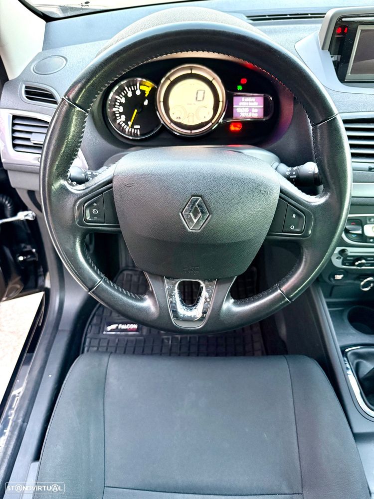Renault Mégane 1.2 TCE Limited SS - 15