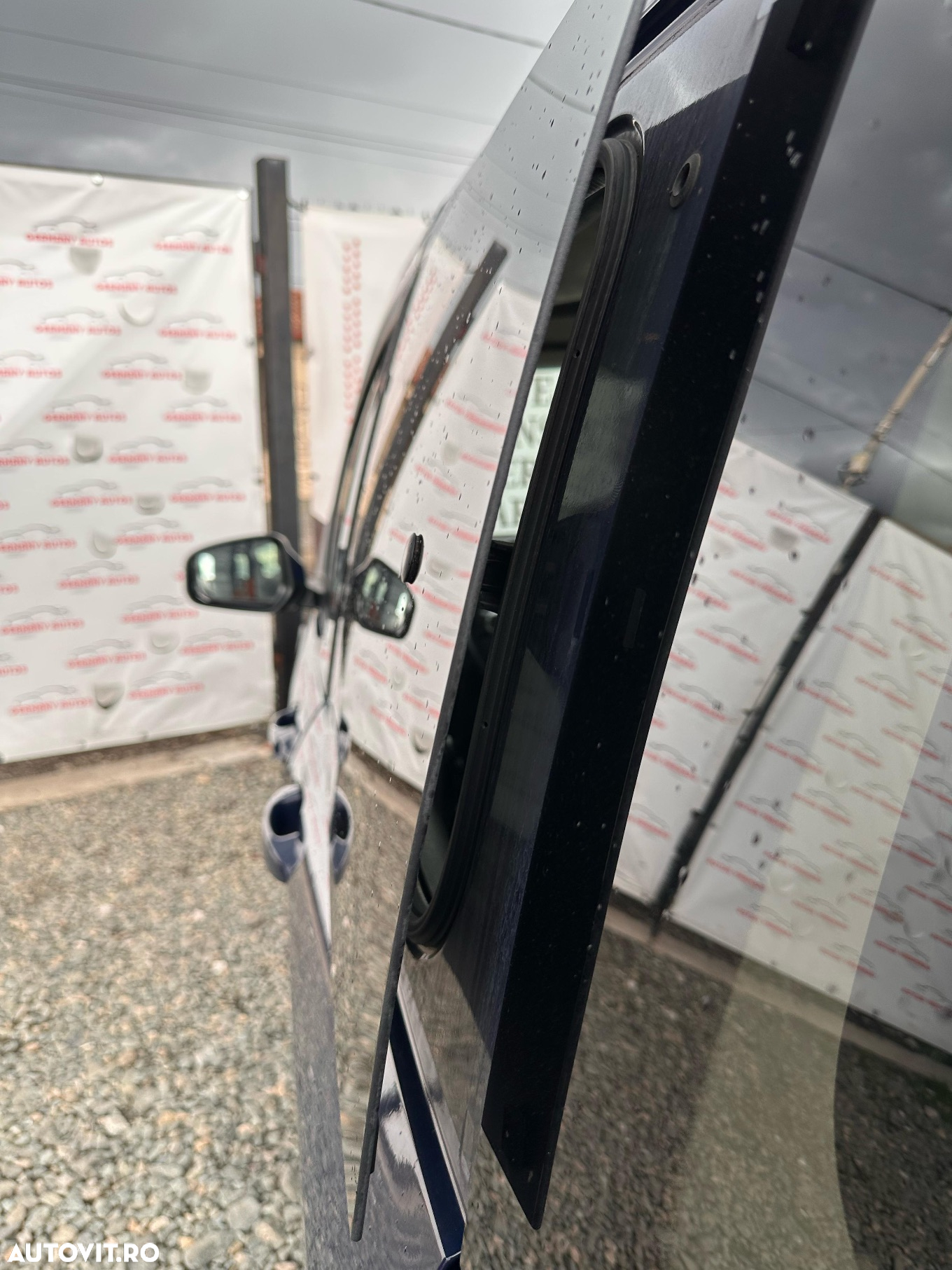 Ford Tourneo Courier - 24