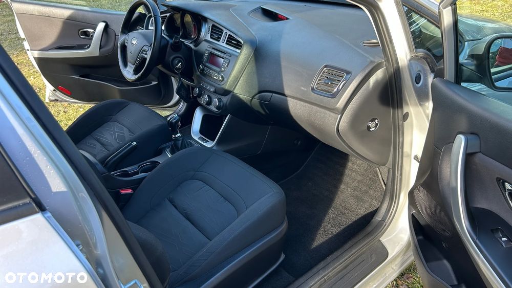 Kia Ceed 1.4 CRDi 90 Vision - 8