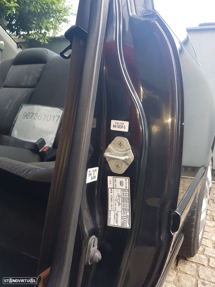 Honda Civic 1.5 LSi - 12