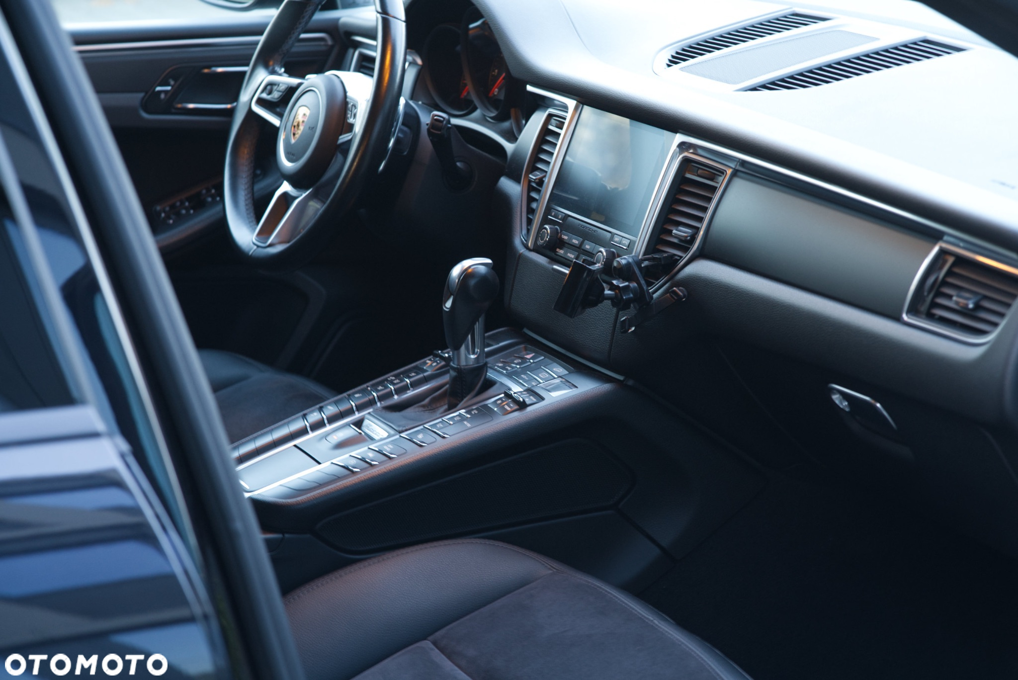 Porsche Macan Standard - 17