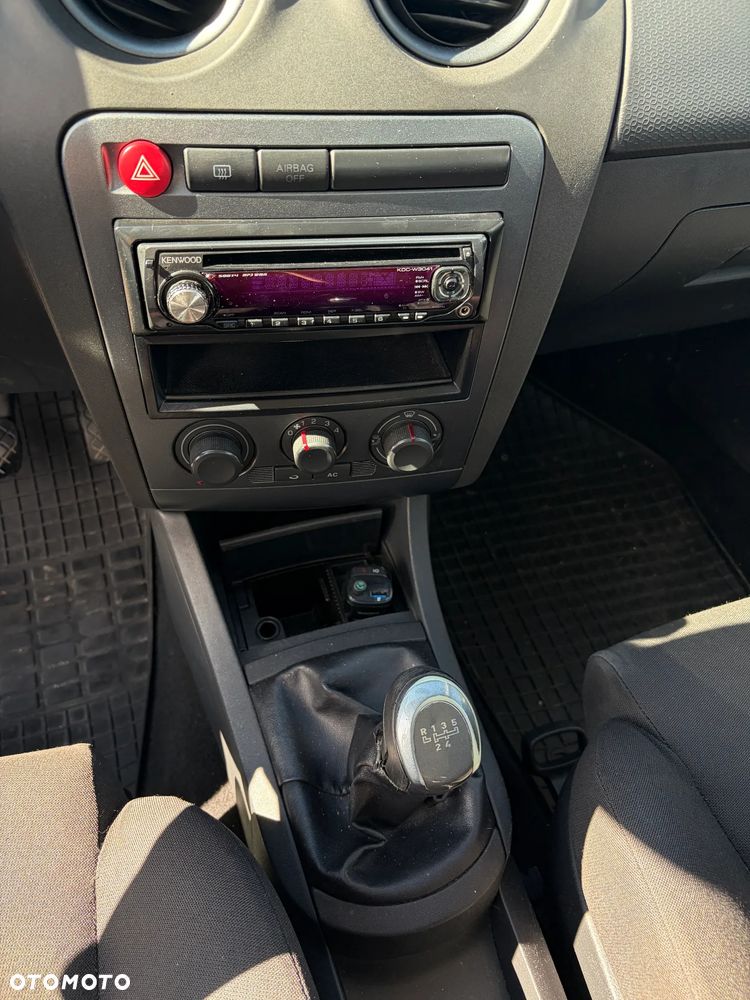 Seat Ibiza 1.4 16V Reference - 17