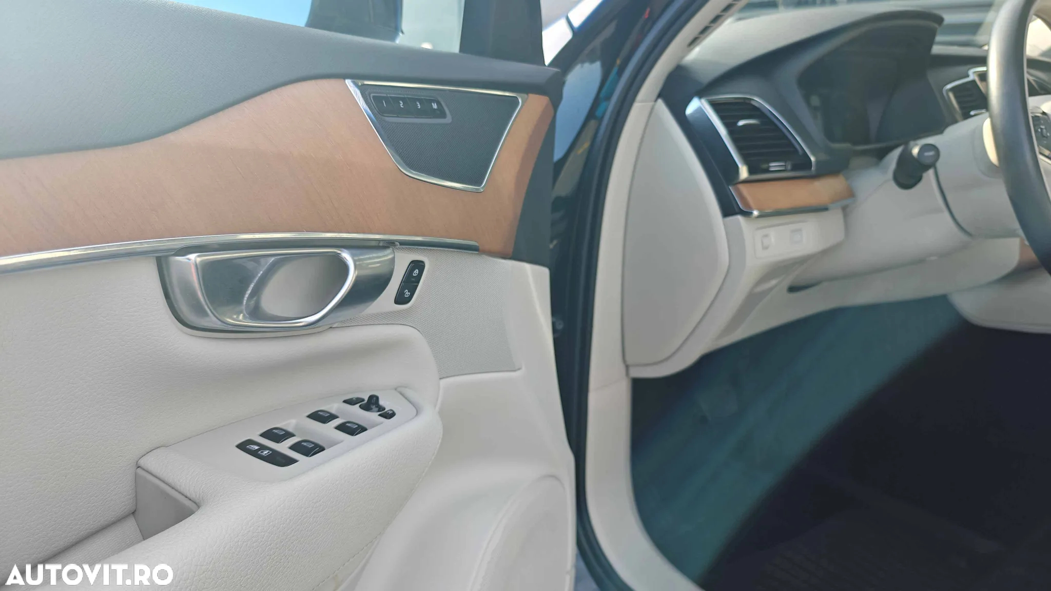 Volvo XC 90 T6 AWD 7 locuri Momentum Pro - 13