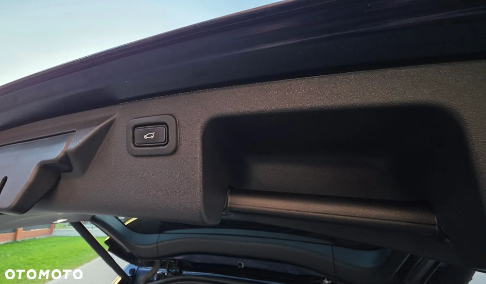 Land Rover Discovery Sport - 25