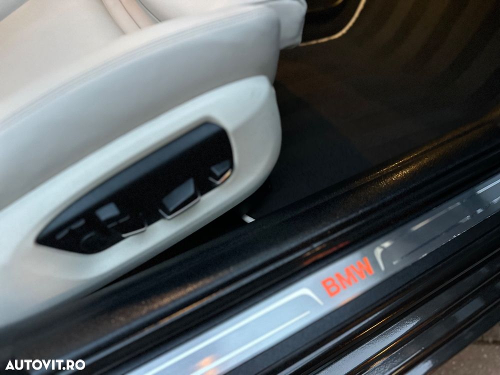 BMW Seria 5 520d Aut. Luxury Line - 27